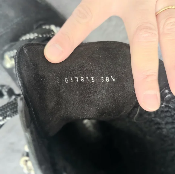 CHANEL black boots - Picture 4 of 10